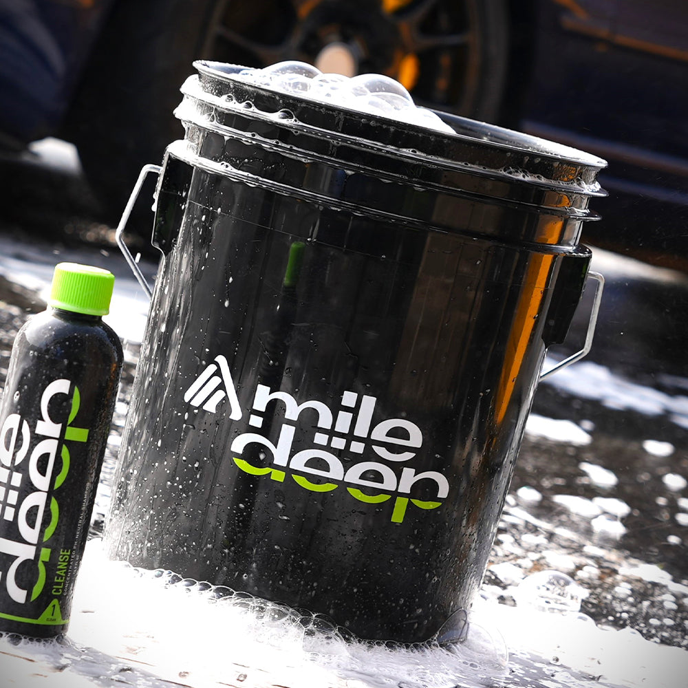 fill heavy-duty detailing bucket